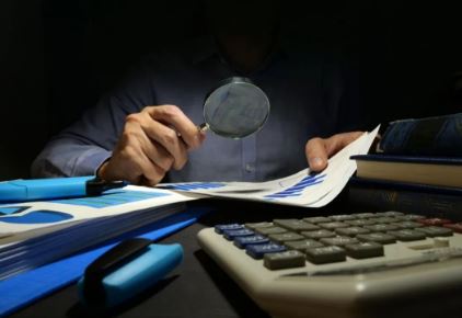 ��ӯ���������ȶ���̽���ȶ��Կ����ͣ������Դ�Сȡ�����г�����